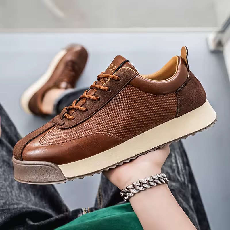 Alvaro Burnished Runner Sneaker
