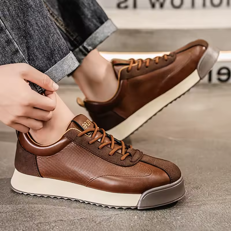 Alvaro Burnished Runner Sneaker