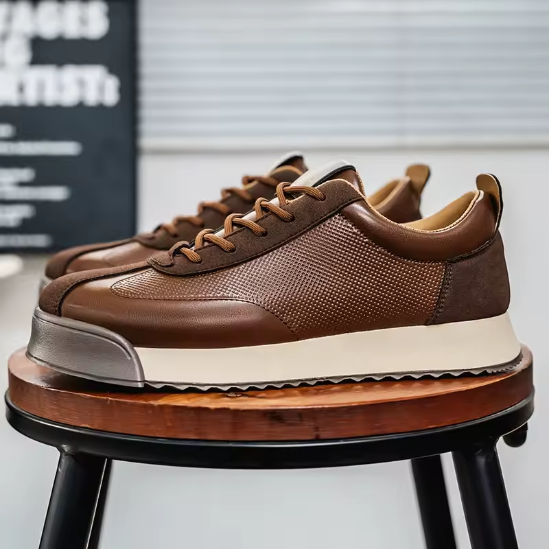 Alvaro Burnished Runner Sneaker