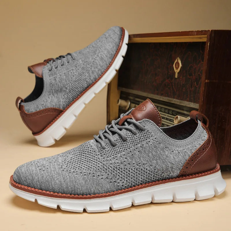 Monac Sneakers 1