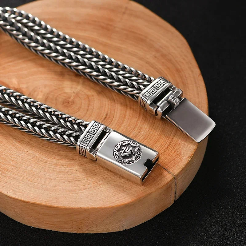 Silvano Chainlink Bracelet — original clasp detail